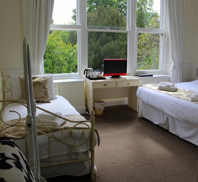 Mansfield Manor Hotel Стая снимка