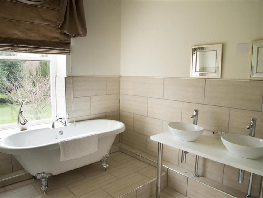 Mansfield Manor Hotel Екстериор снимка